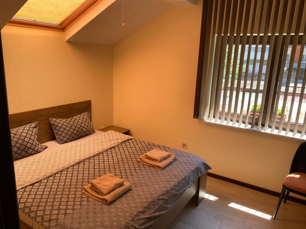 Family House - Free Parking Guest house 3*