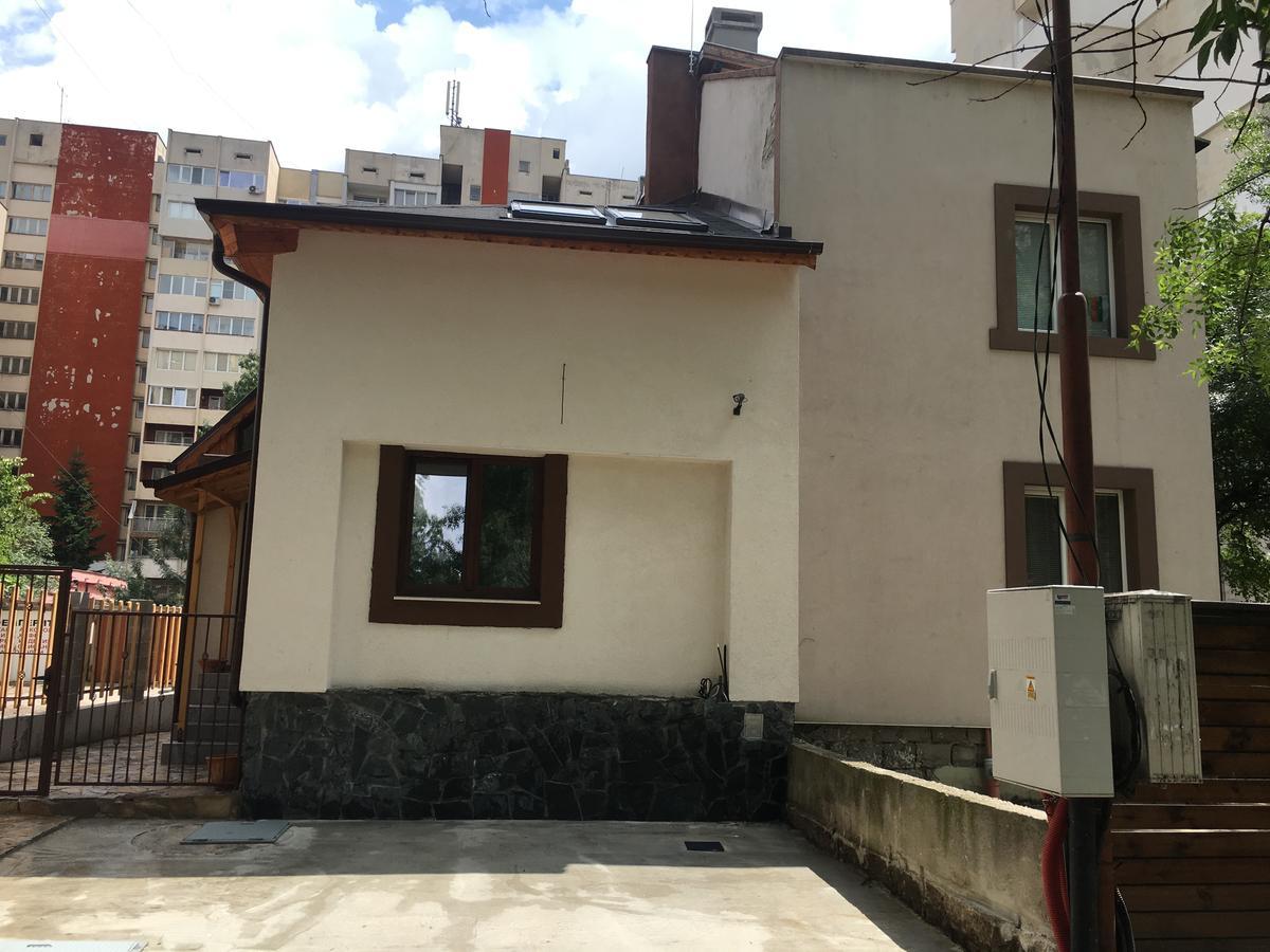 Affittacamere Family House - Free Parking Sofia