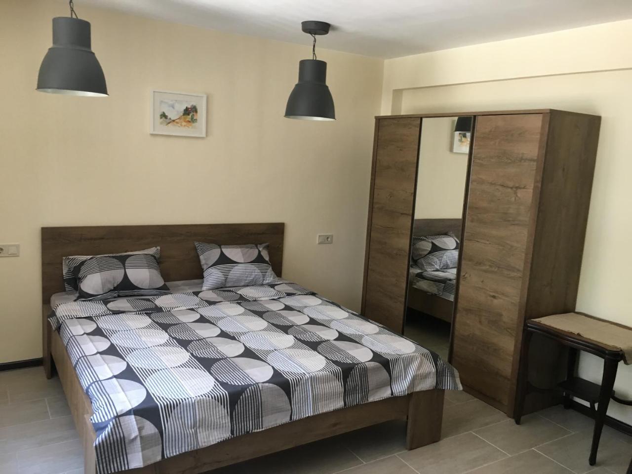 Guest house Family House - Free Parking 3*