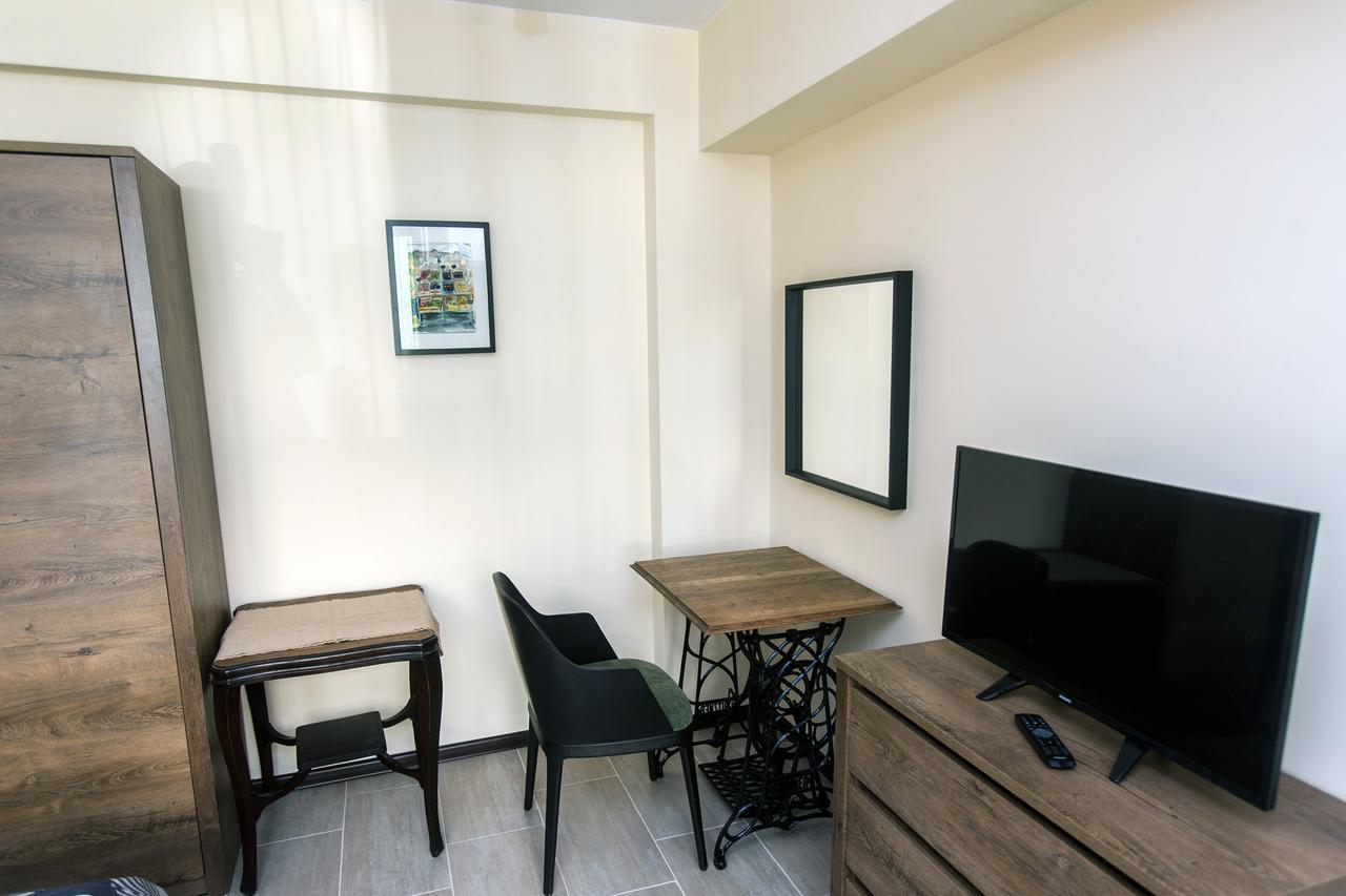 Family House - Free Parking