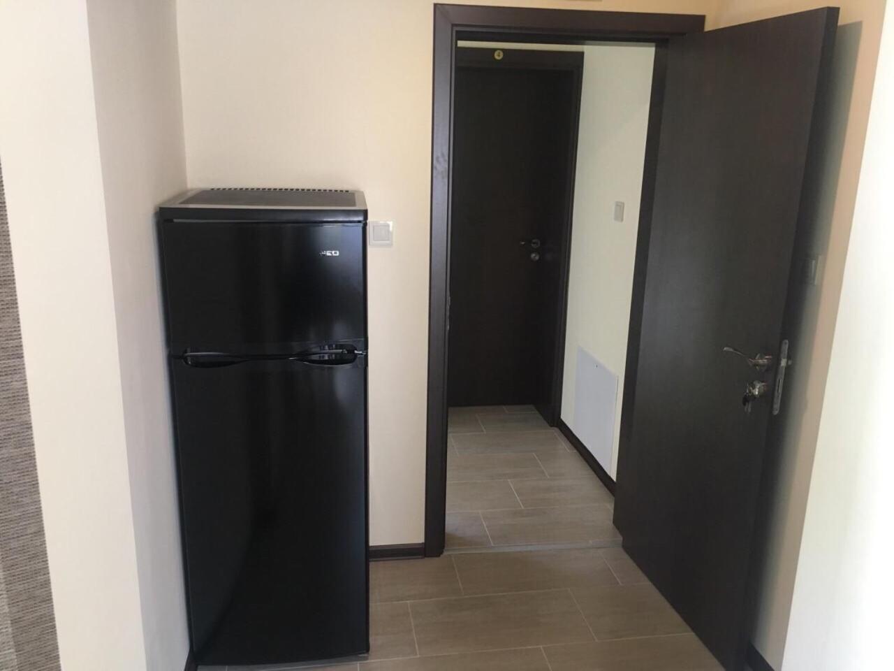 Family House - Free Parking Guest house