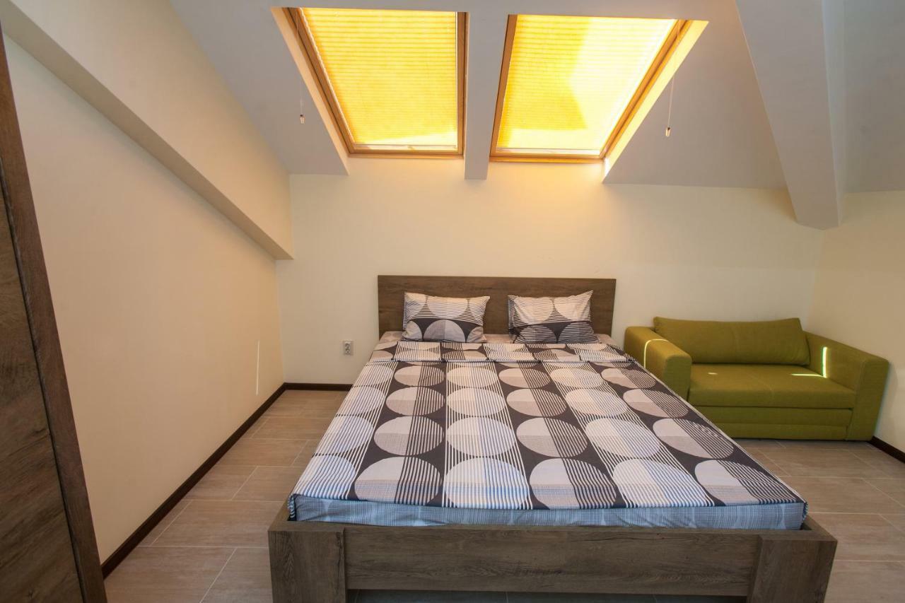 Guest house Family House - Free Parking